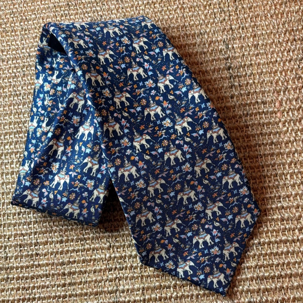 Vintage Jim Thompson 100% Silk Navy Tie with Elephant Pattern 3.5in width